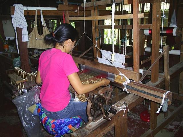 Thai silk weaving